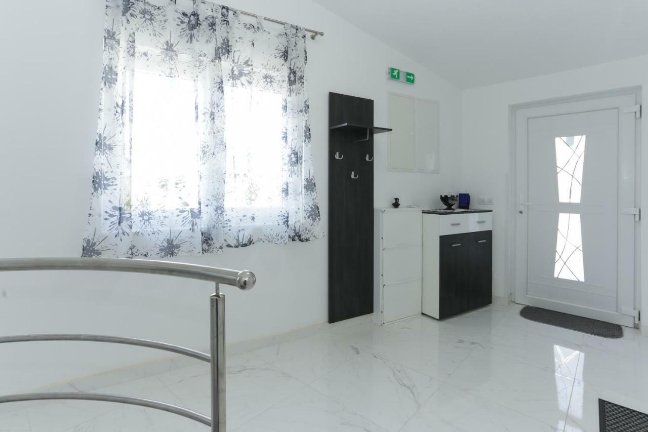 Villa Supuk Vinišće Kültér fotó