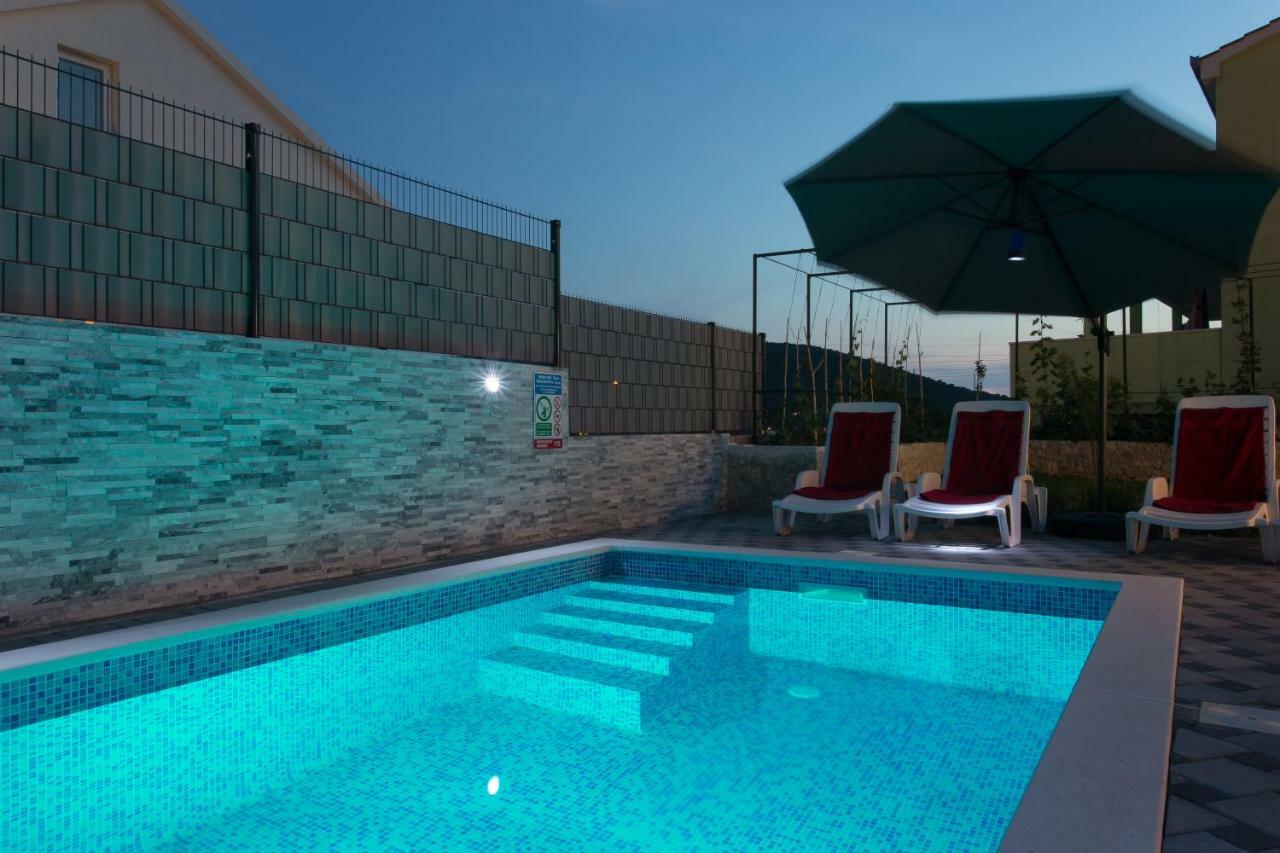 Villa Supuk Vinišće Kültér fotó